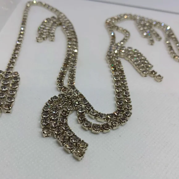 Vintage Very Long Drape Stunning Rare Statement Silver Rhinestone Necklace - Picture 12 of 15